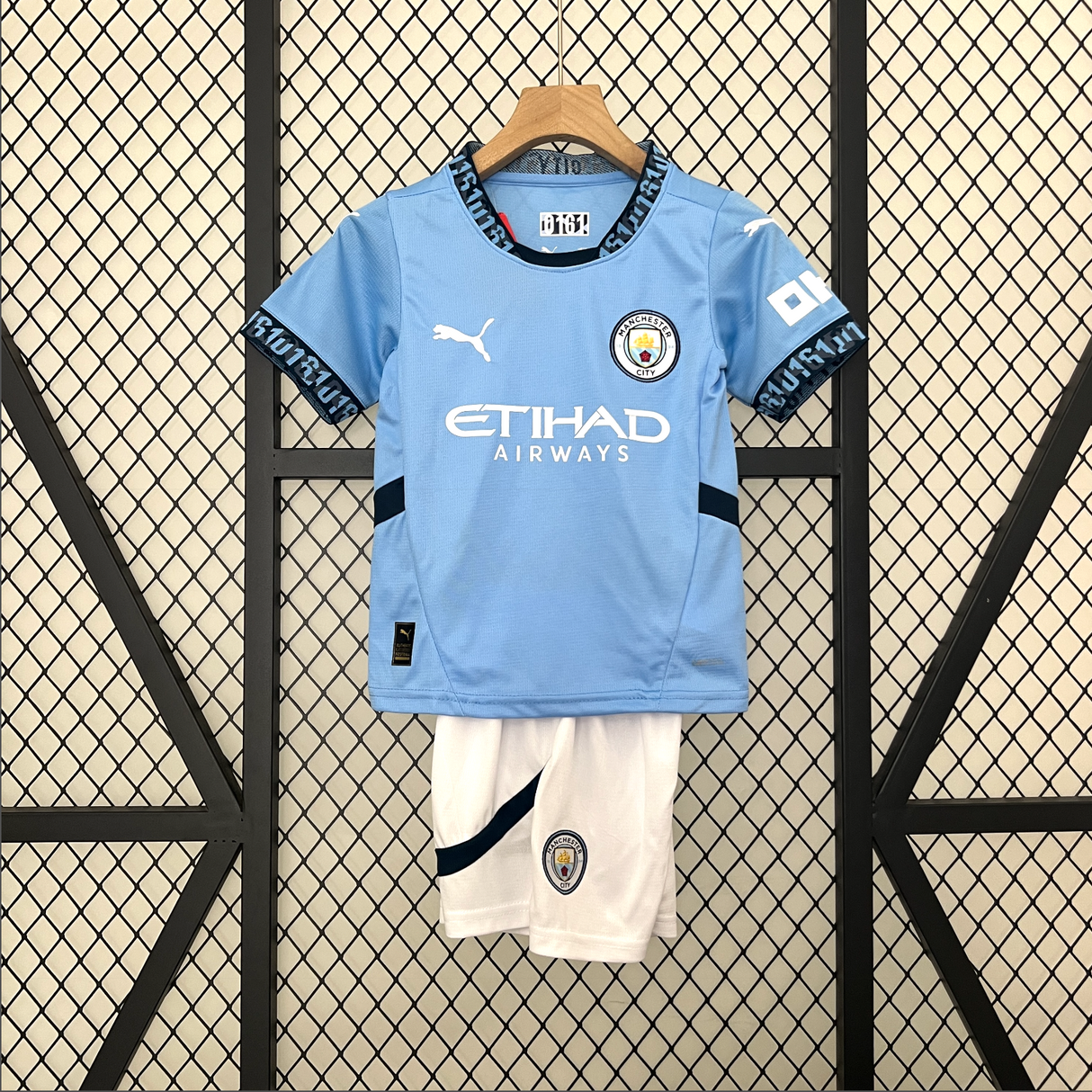MANCHESTER CITY kid kit