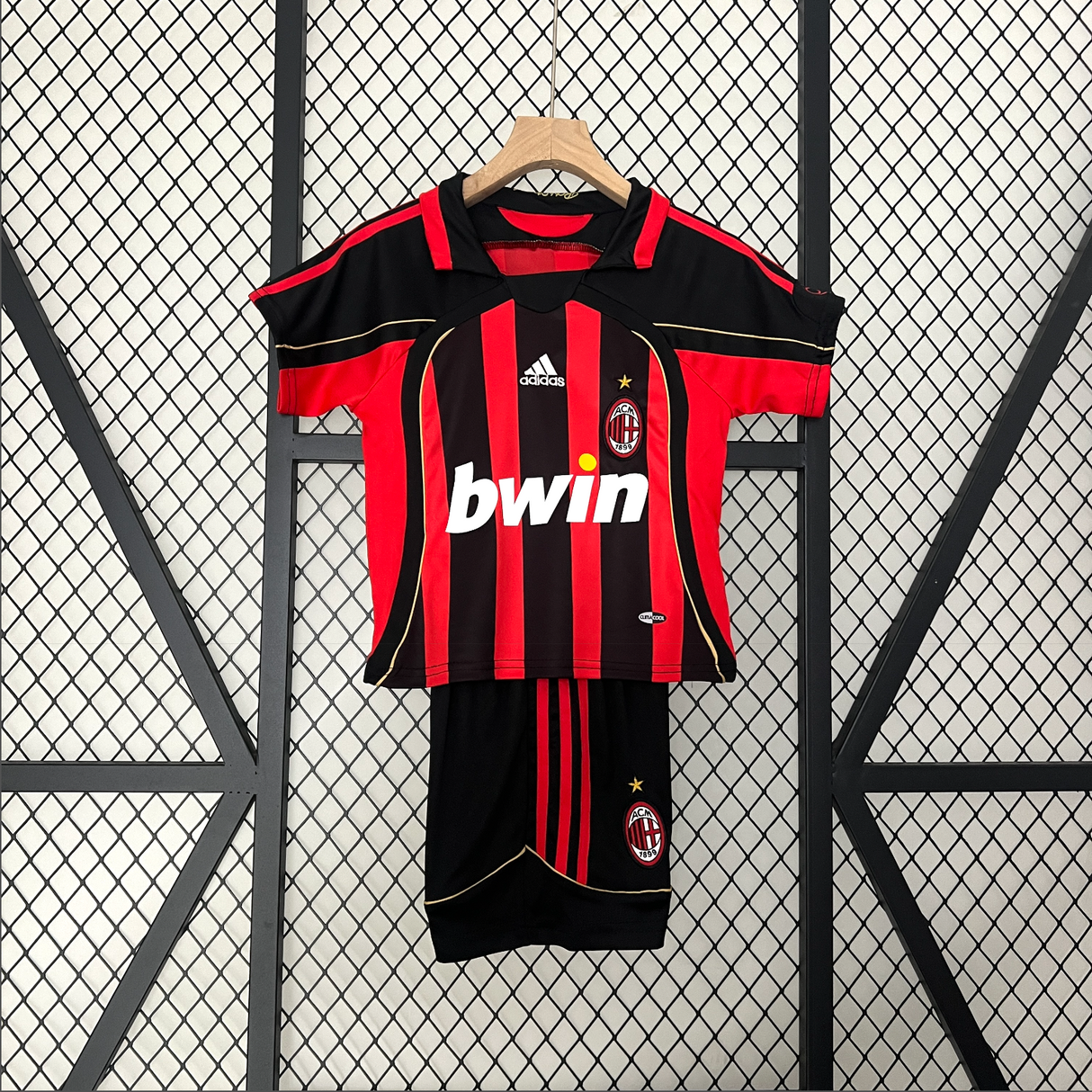 MILAN kid kit